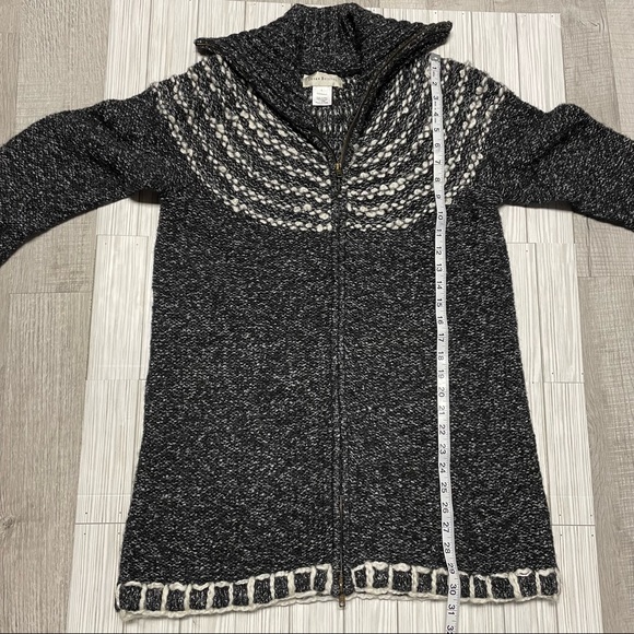 Susan Bristol Wool and Alpaca blend knitted zip up cardigan sweater. - Picture 10 of 12